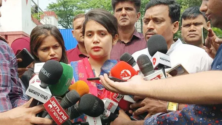 অনেক বড় বড় জায়গা থেকে ফোন আসছে : আনারকন্যা ডরিন