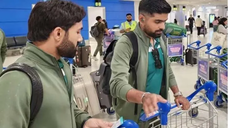 যে কারণে বাবরসহ ৬ ক্রিকেটার টিমের সঙ্গে দেশে ফেরেন নি