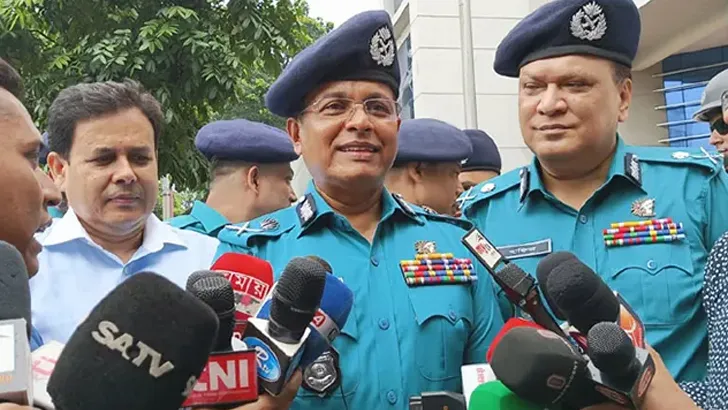 অনলাইনে জঙ্গি তৎপরতা পুলিশের বড় চ্যালেঞ্জ : ডিএমপি
