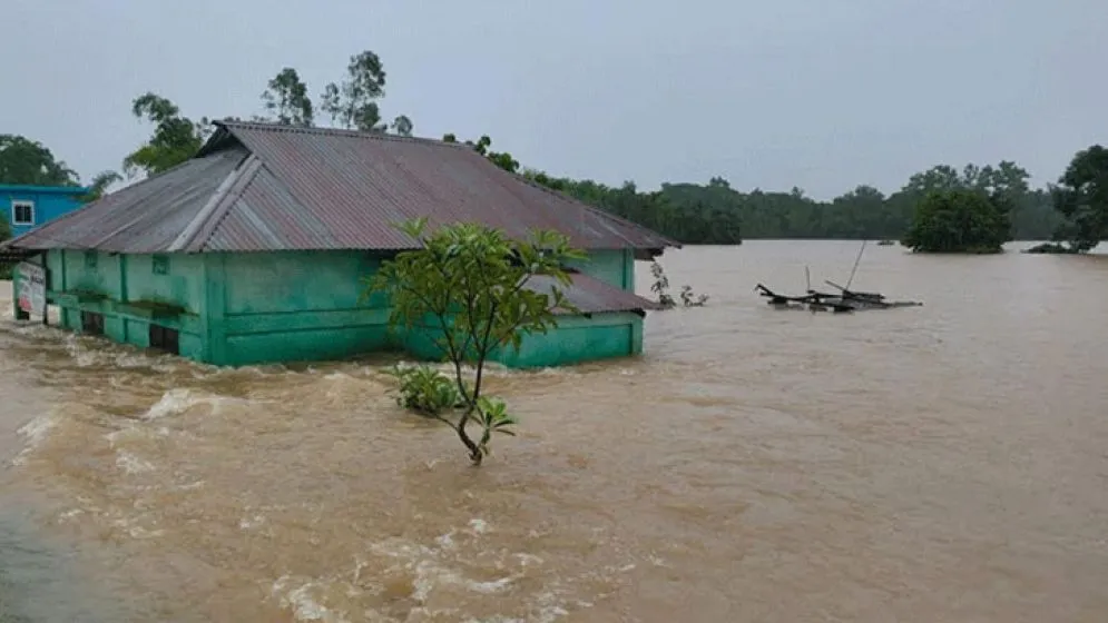 দুই নদীর পানি বিপৎসীমার ওপরে, ১৪ জেলায় বন্যার শঙ্কা