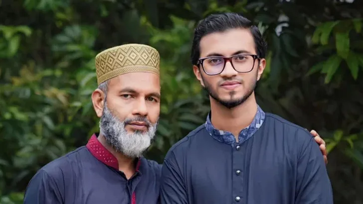গাড়িচালক থেকে থ্রি স্টার হোটেলের মালিক আবেদ আলী