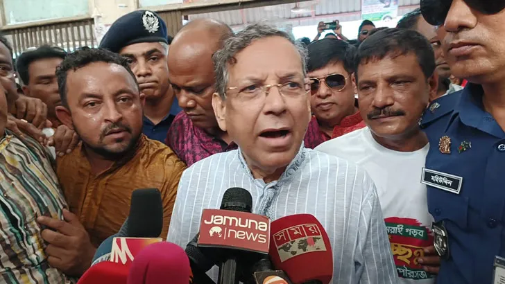 আন্দোলনকারীরা ঘরে না গেলে সরকারের অবস্থান কী, জানালেন আইনমন্ত্রী