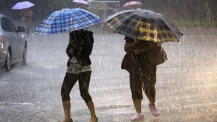 শুক্রবার থেকে ভারি বৃষ্টি হতে পারে