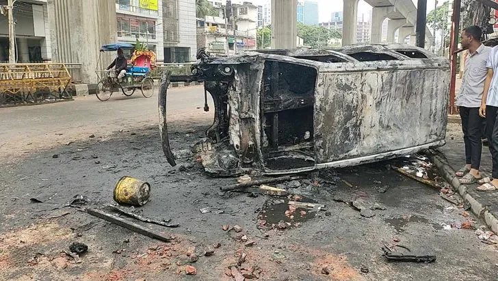 এক নজরে ‘মার্চ টু ঢাকা’ ও কারফিউর সর্বশেষ চিত্র