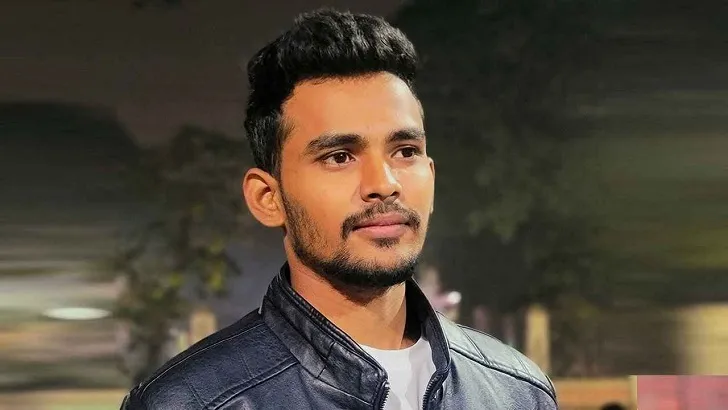 ফ্যাসিবাদী উপকরণ উপড়ে ফেলা হবে : উপদেষ্টা আসিফ