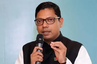 ‘জাপান রোবট ব্যবহার শুরু করলে পোশাকখাত ঝুঁকিতে পড়বে’