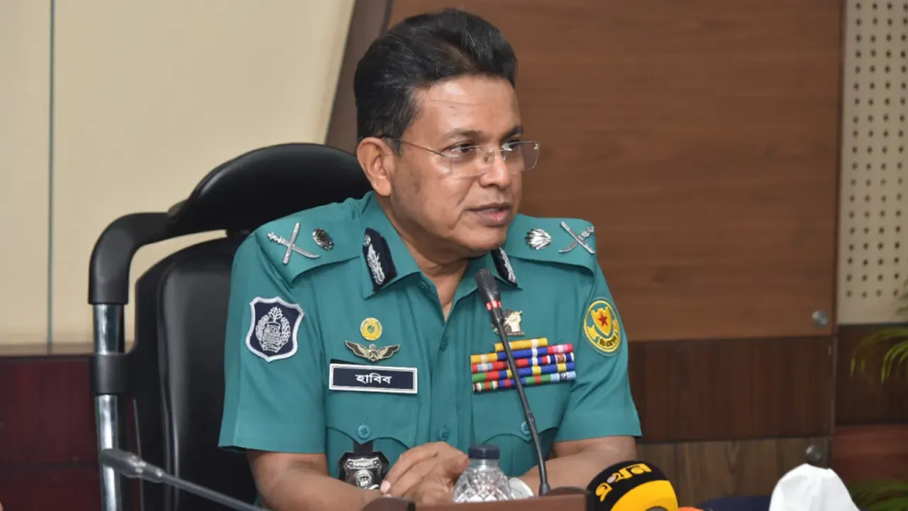 আইনশৃঙ্খলা ভঙ্গের চেষ্টা করলে কঠোর ব্যবস্থা: ডিএমপি কমিশনার