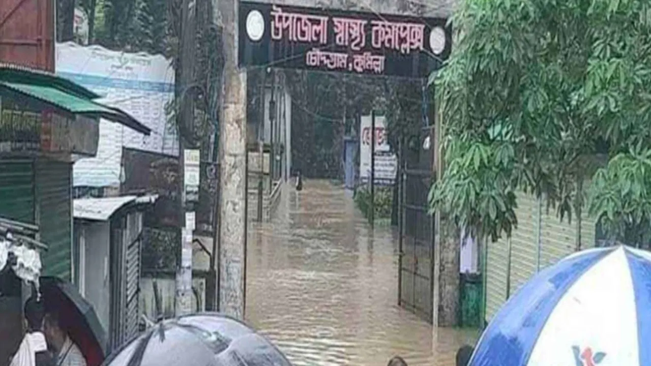 আকস্মিক বন্যায় পানিবন্দি পুরো চৌদ্দগ্রাম