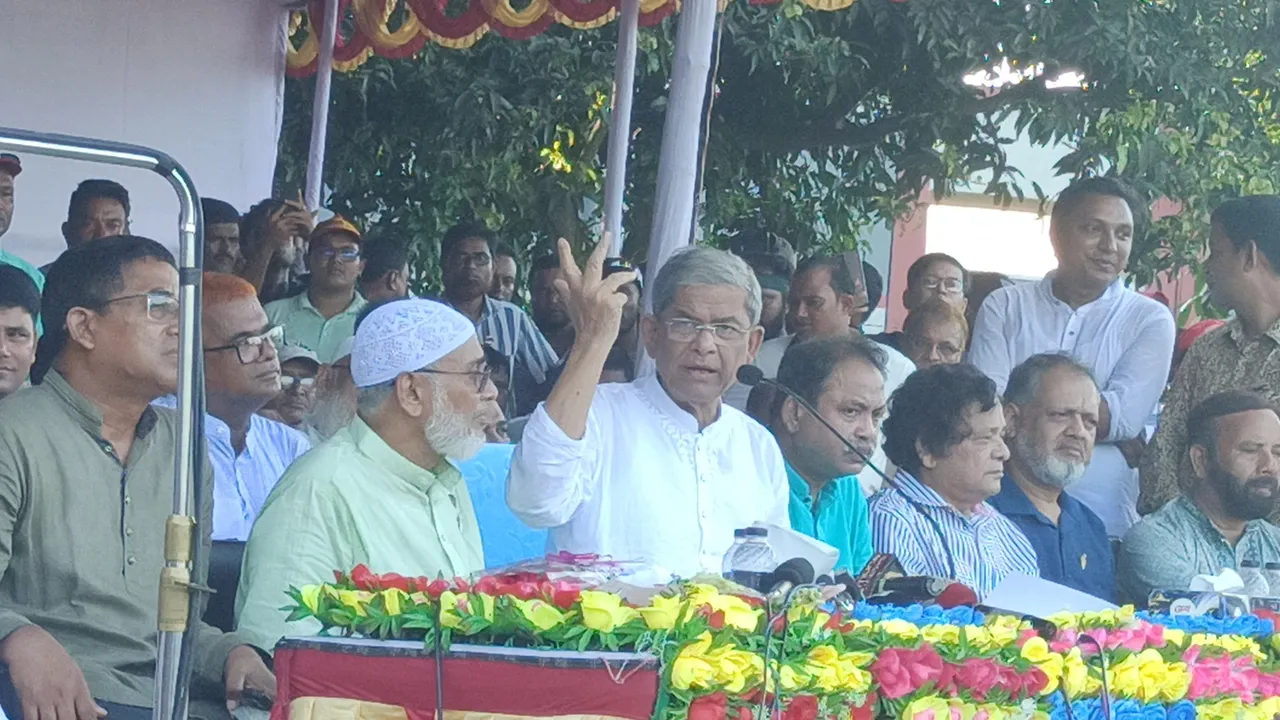 কাদের আমার বাসায় না এসে দেশ ছেড়ে পালিয়েছেন : মির্জা ফখরুল