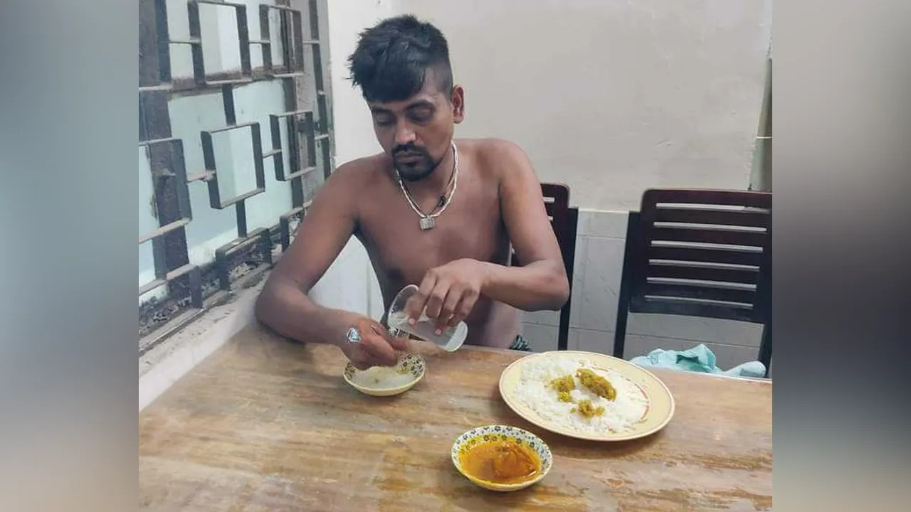 ‘বড় ভাই খাবার কেমন?’