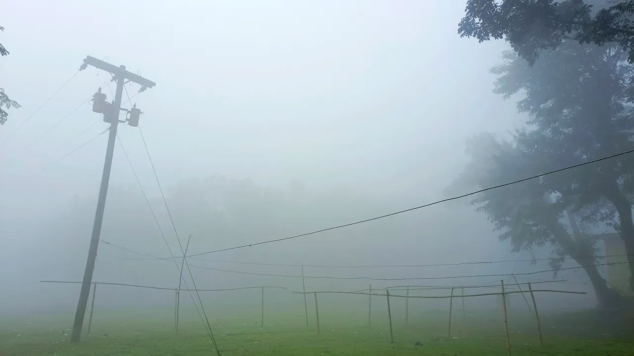দিনাজপুরে কনকনে শীত, তাপমাত্রা নামল ১০ ডিগ্রিতে