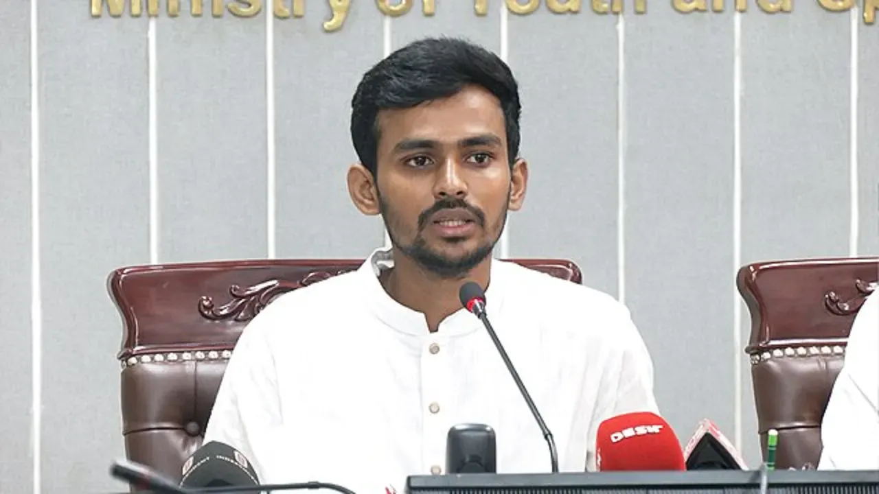 আ.লীগকে নিষিদ্ধের সিদ্ধান্ত আসছে : আসিফ মাহমুদ