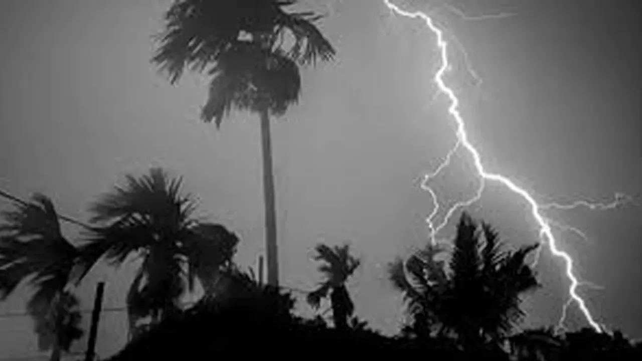 ফের সারা দেশে বজ্রবৃষ্টির পূর্বাভাস