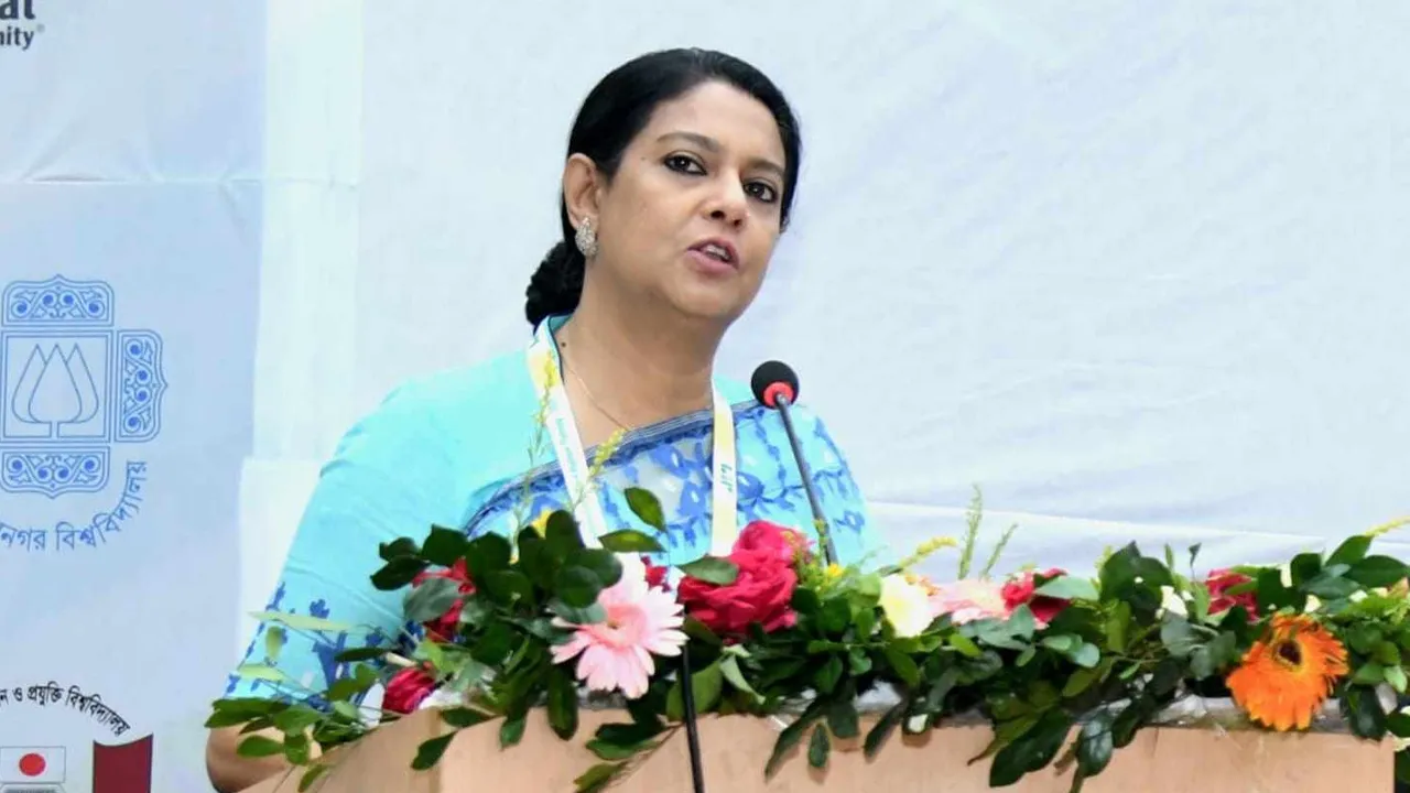 প্রকল্প বাস্তবায়নে পরিবেশ রক্ষাকে সর্বোচ্চ গুরুত্ব দিতে হবে: পরিবেশ উপদেষ্টা