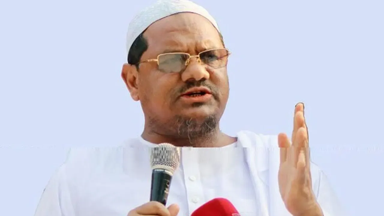 আ.লীগের কার্যক্রম নিষিদ্ধ করায় সরকারকে সাধুবাদ চরমোনাই পীরের