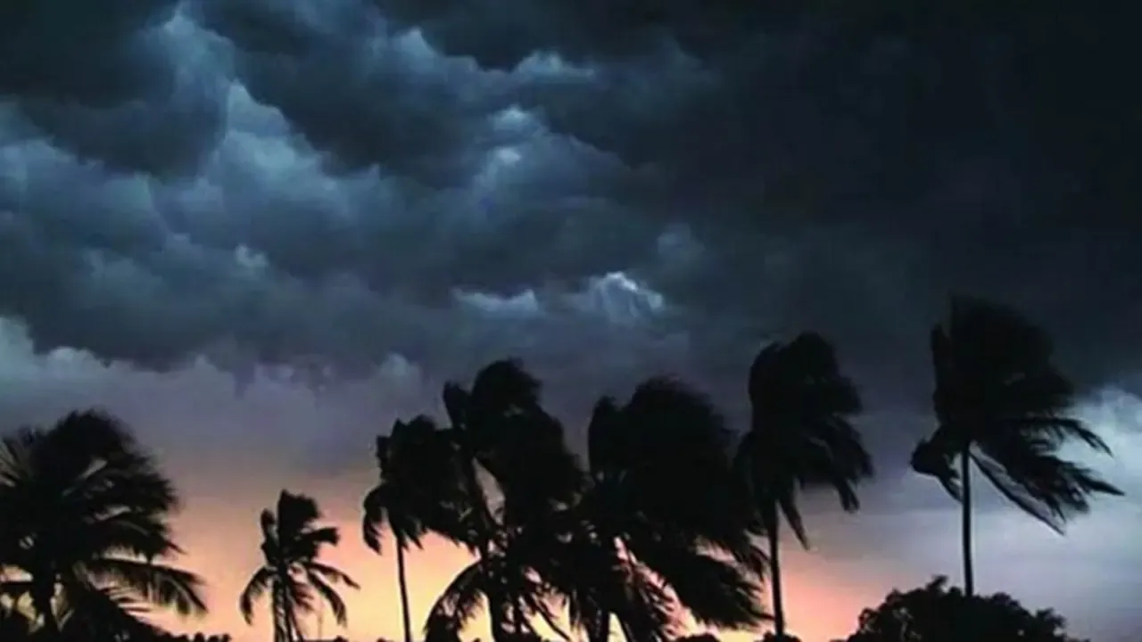 দুপুরে যেসব জেলায় ৮০ কিমি বেগে ঝড় হতে পারে