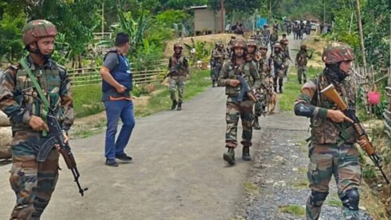 মণিপুরে আসাম রাইফেলসের অভিযানে ১০ সন্ত্রাসী নিহত