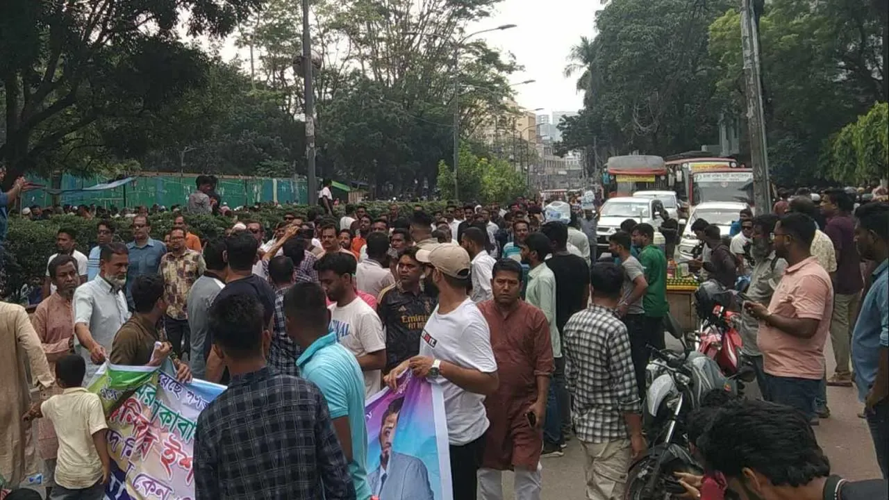 আজও ঢাকার দুই স্থানে সড়ক অবরোধ
