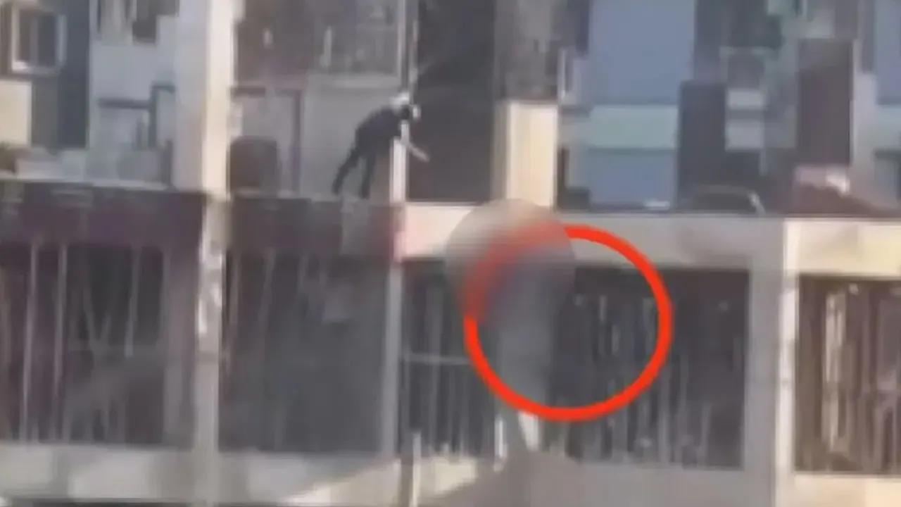 রামপুরায় ভবনের কার্নিশে ঝুলে থাকা তরুণকে গুলি, তদন্ত প্রতিবেদন জমা