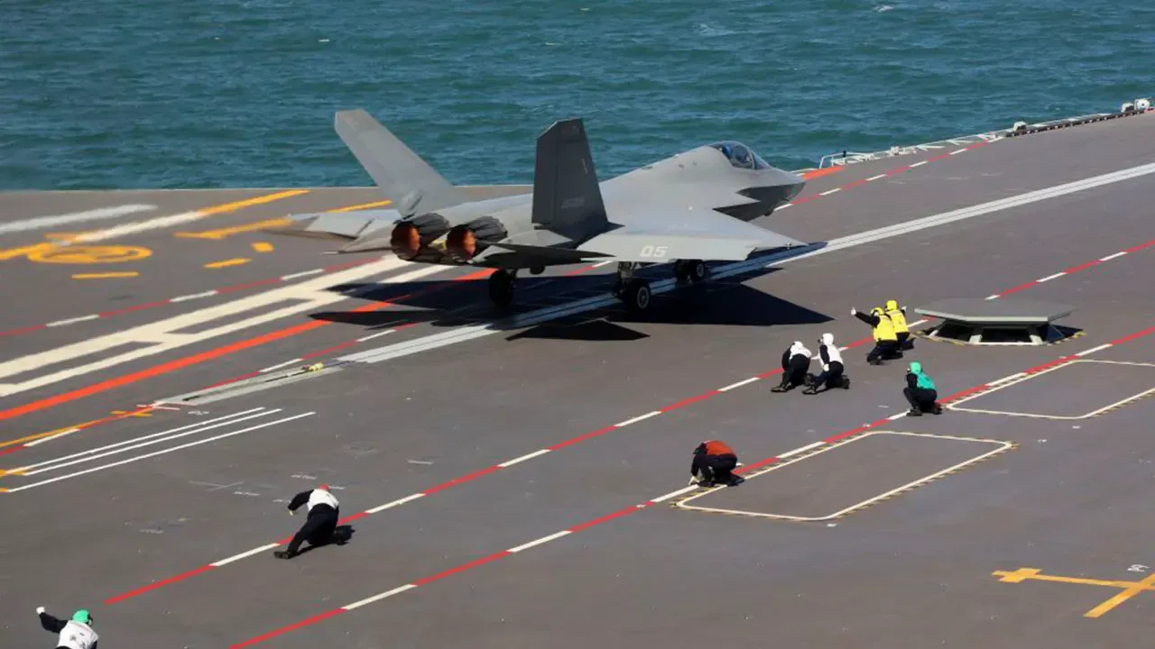 রণতরীতে চীনের নতুন প্রযুক্তি দেখে বিস্মিত যুক্তরাষ্ট্র