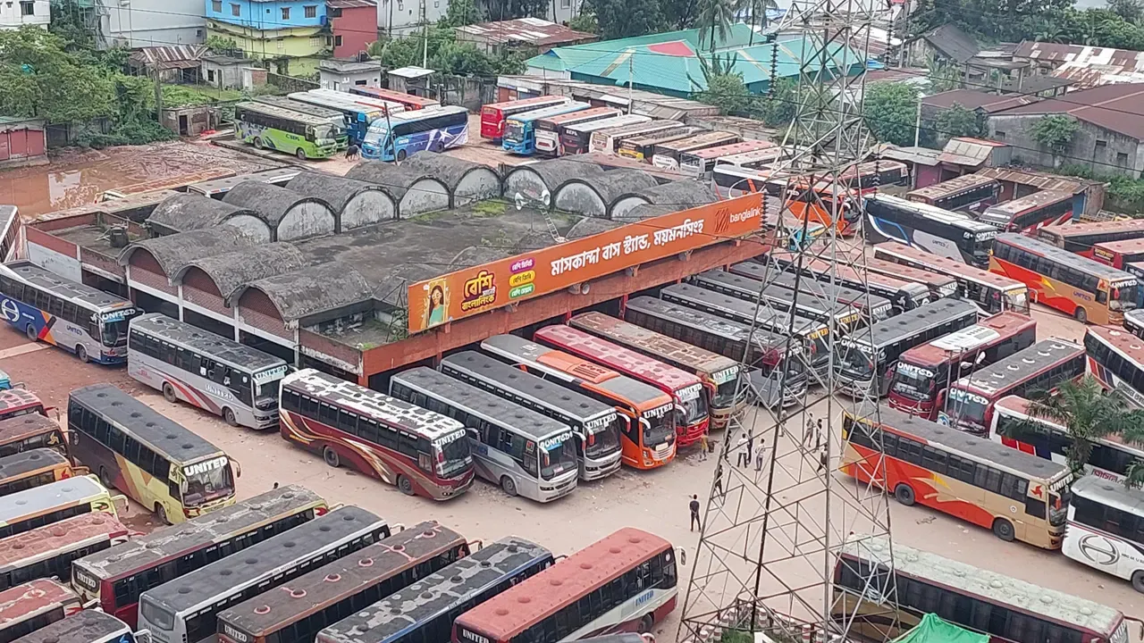 ময়মনসিংহ-ঢাকা রুটে বাস চলাচল বন্ধ