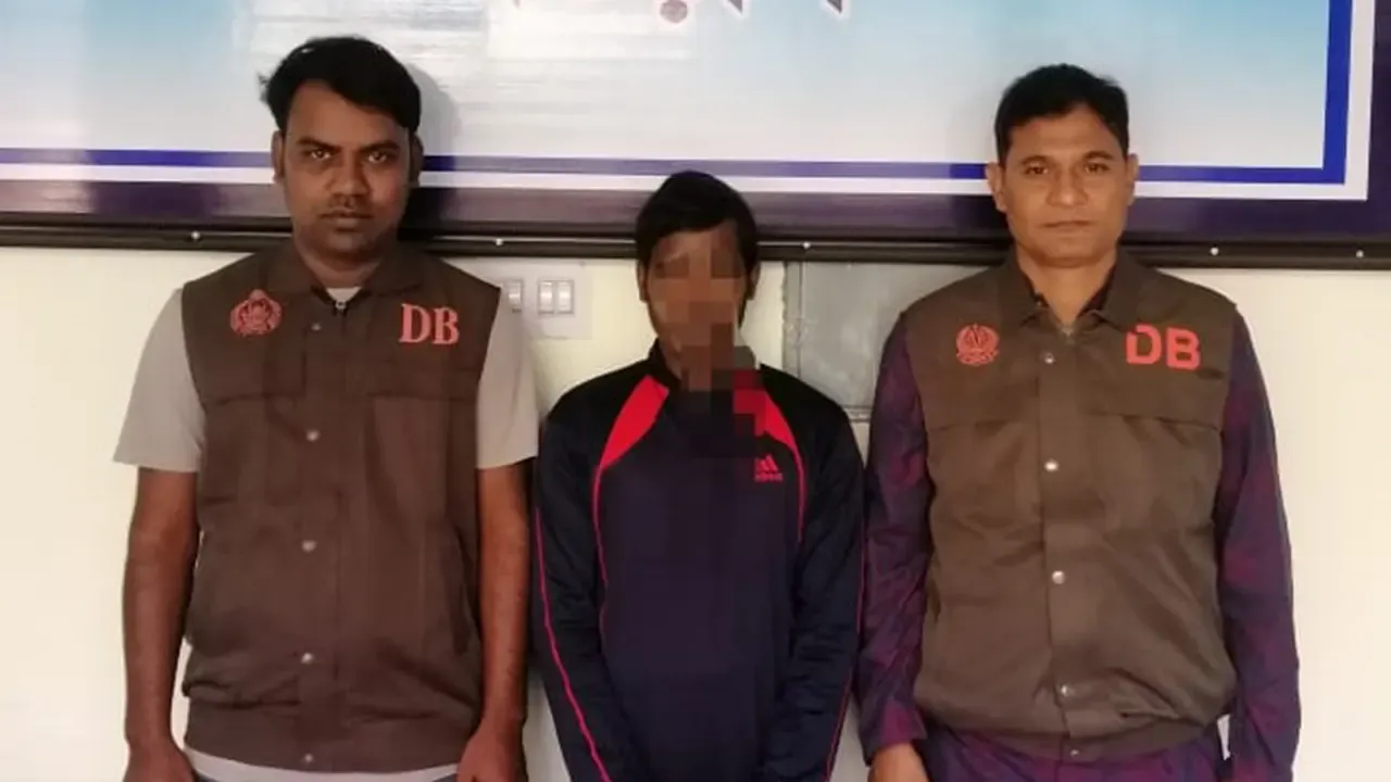 ‘জিনের বাদশাহ’ সেজে মহিদুল হাতিয়ে নেন ১২ লাখ টাকা