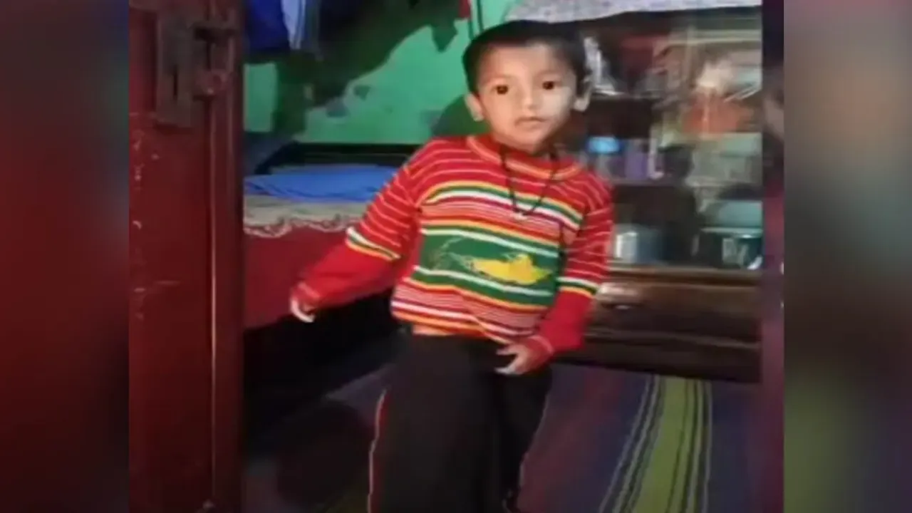 নিখোঁজ প্রতিবন্ধী শিশুর লাশ মিলল পুকুরে