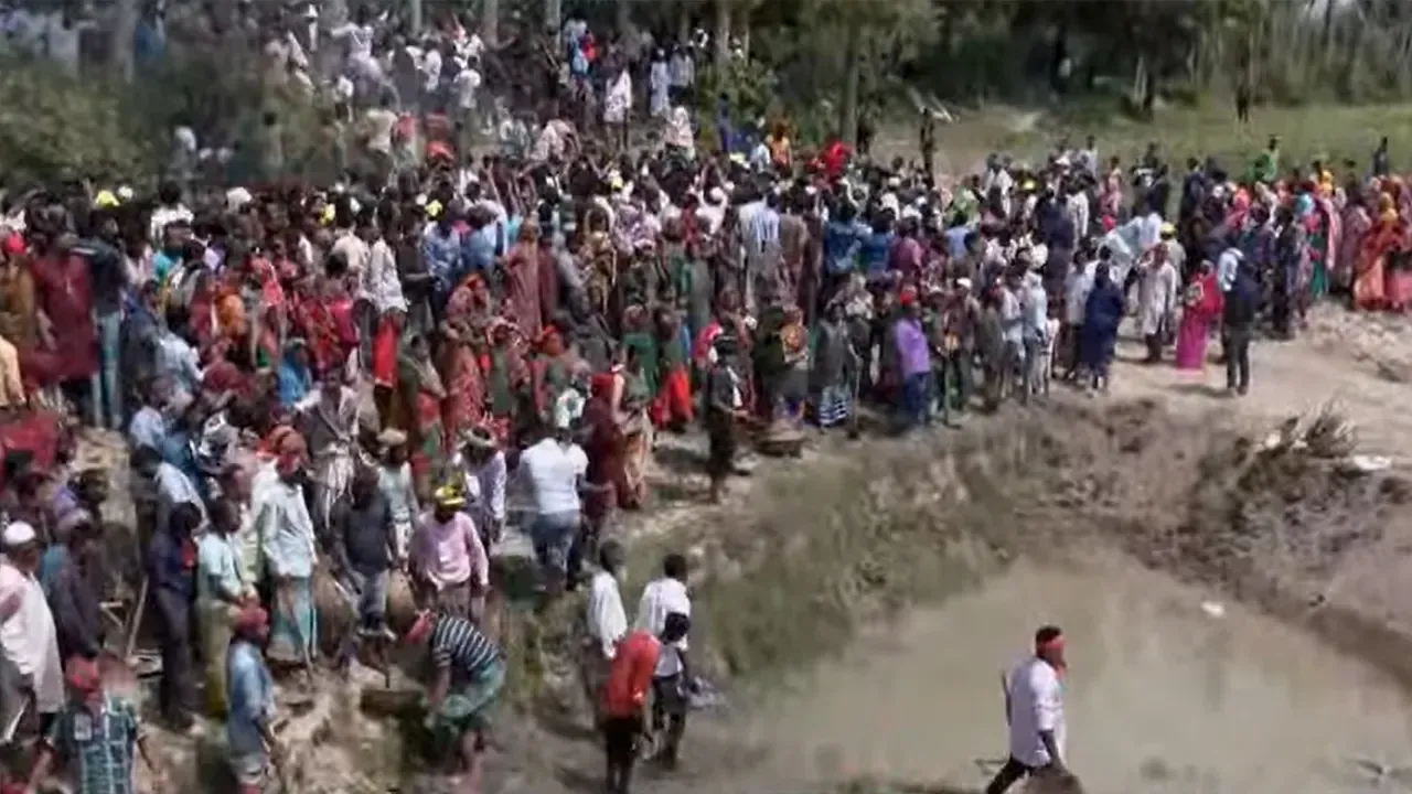 খাল খনন কর্মসূচির উদ্বোধন করলেন প্রধানমন্ত্রী