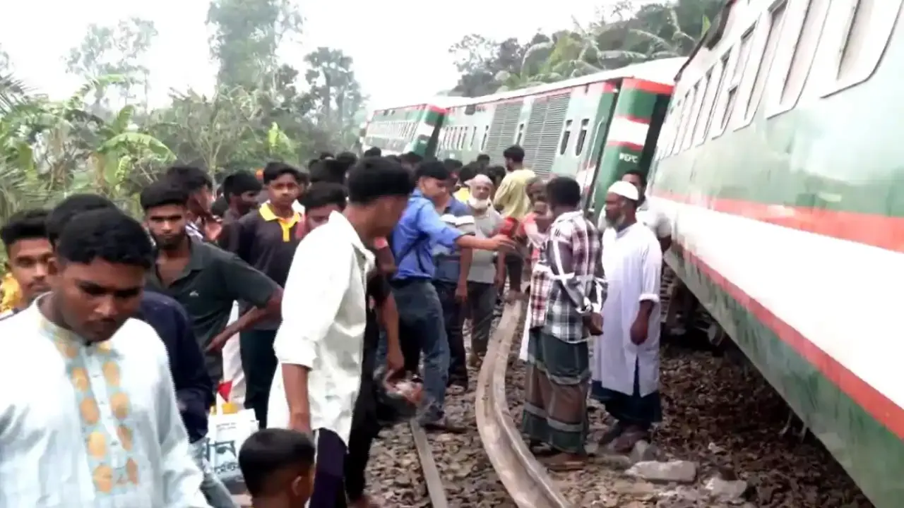 ঢাকার সঙ্গে ৮ জেলার ট্রেন চলাচল বন্ধ