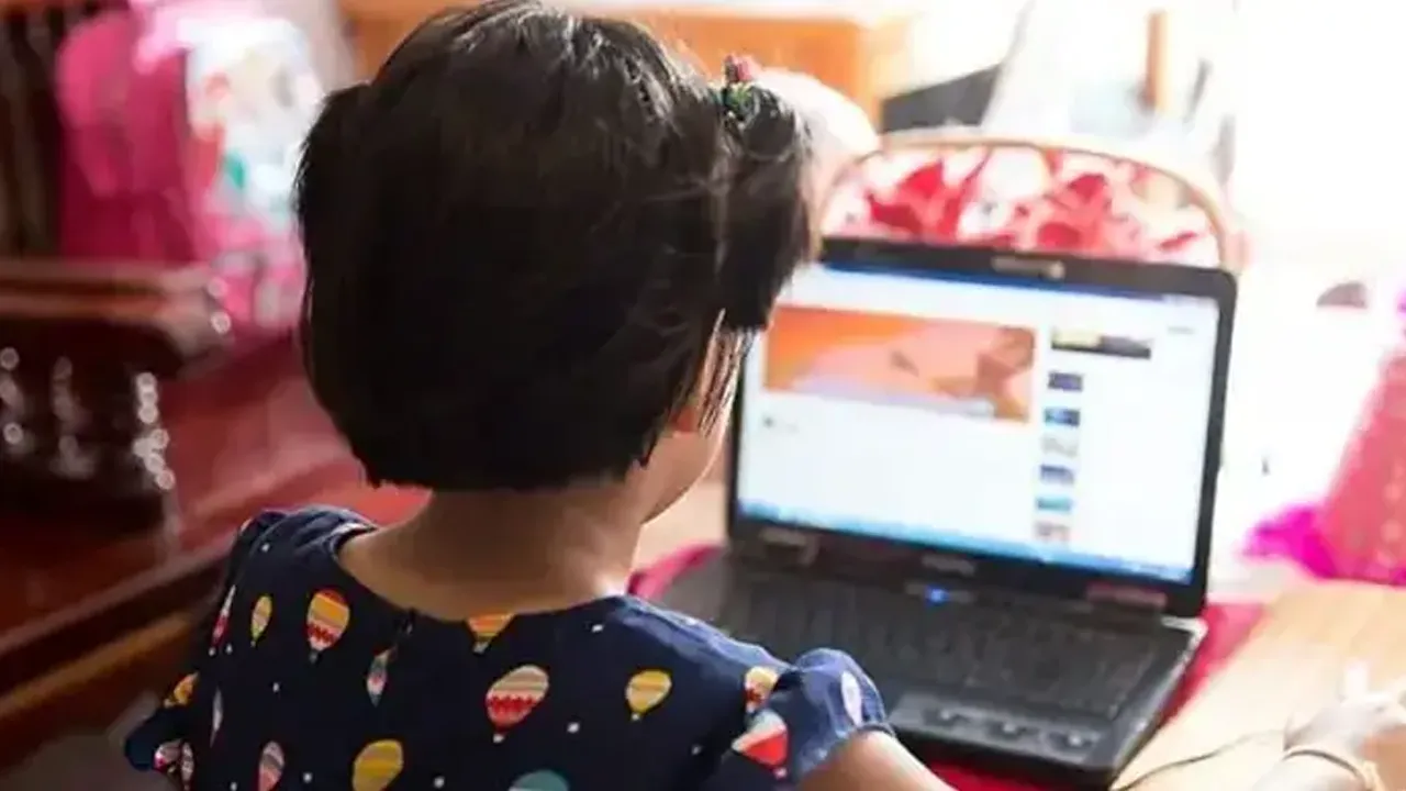 শিক্ষাপ্রতিষ্ঠানে ৩ দিন অনলাইন ক্লাসের সিদ্ধান্ত, হয়নি চূড়ান্ত