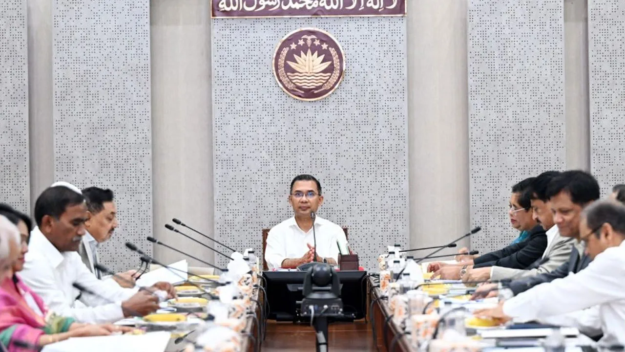 হজযাত্রীদের সর্বোচ্চ সেবা নিশ্চিতের নির্দেশ প্রধানমন্ত্রীর