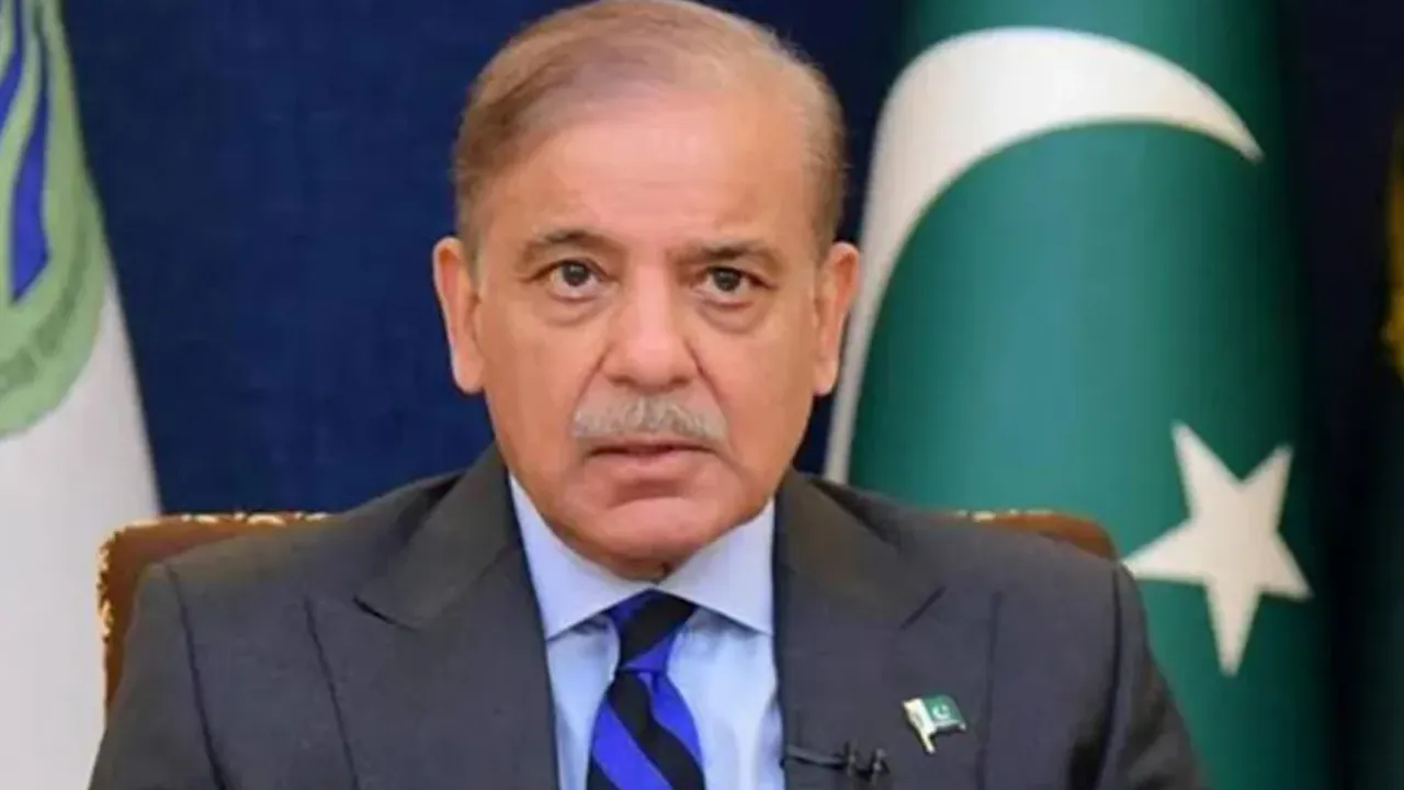 শক্তিশালী ৩ দেশ সফরে যাচ্ছেন পাকিস্তানের প্রধানমন্ত্রী