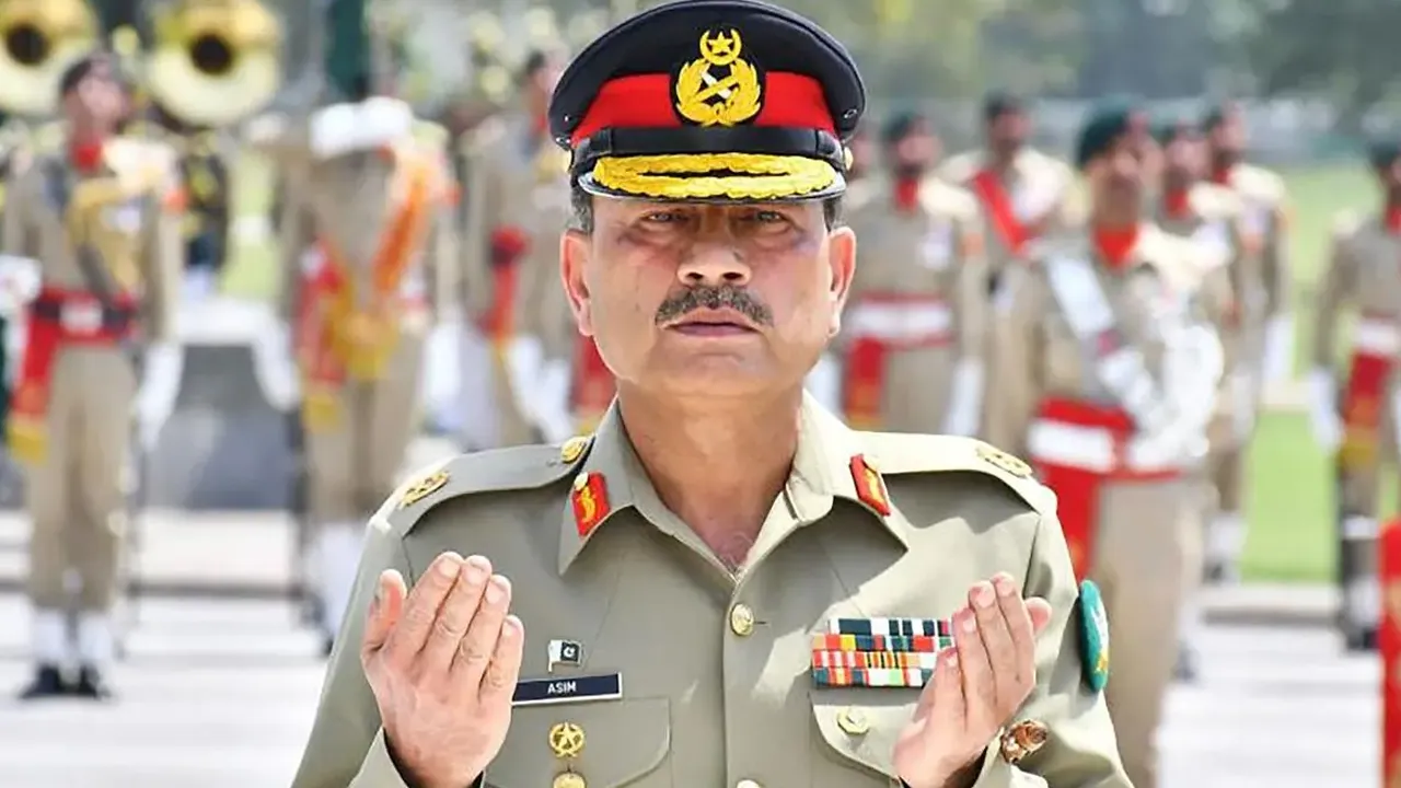 ইরানে পৌঁছেছেন পাকিস্তান সেনাপ্রধান, উচ্চপর্যায়ের বৈঠকের প্রস্তুতি