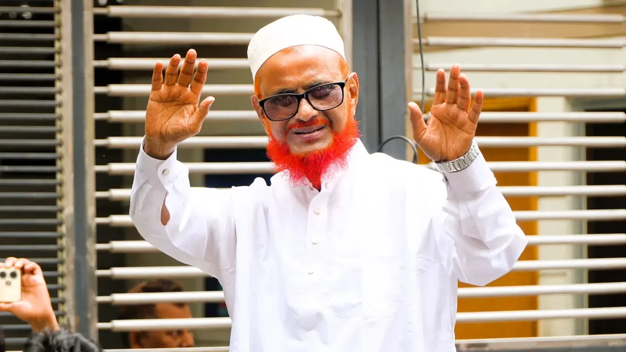 স্বৈরাচারী হলে জনগণই প্রতিরোধ গড়বে: আজহারুল ইসলাম