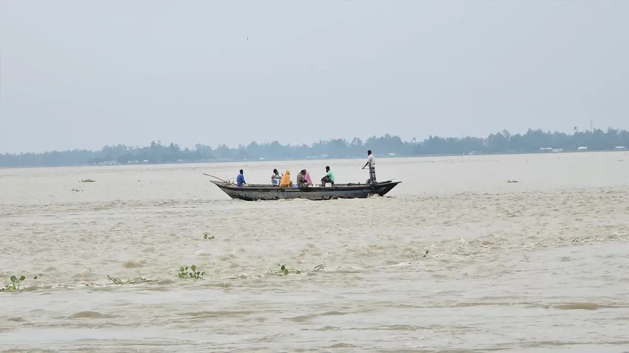 উত্তরাঞ্চল ও সিলেটে বন্যার সতর্কতা, বিপৎসীমা ছুঁতে পারে নদীর পানি