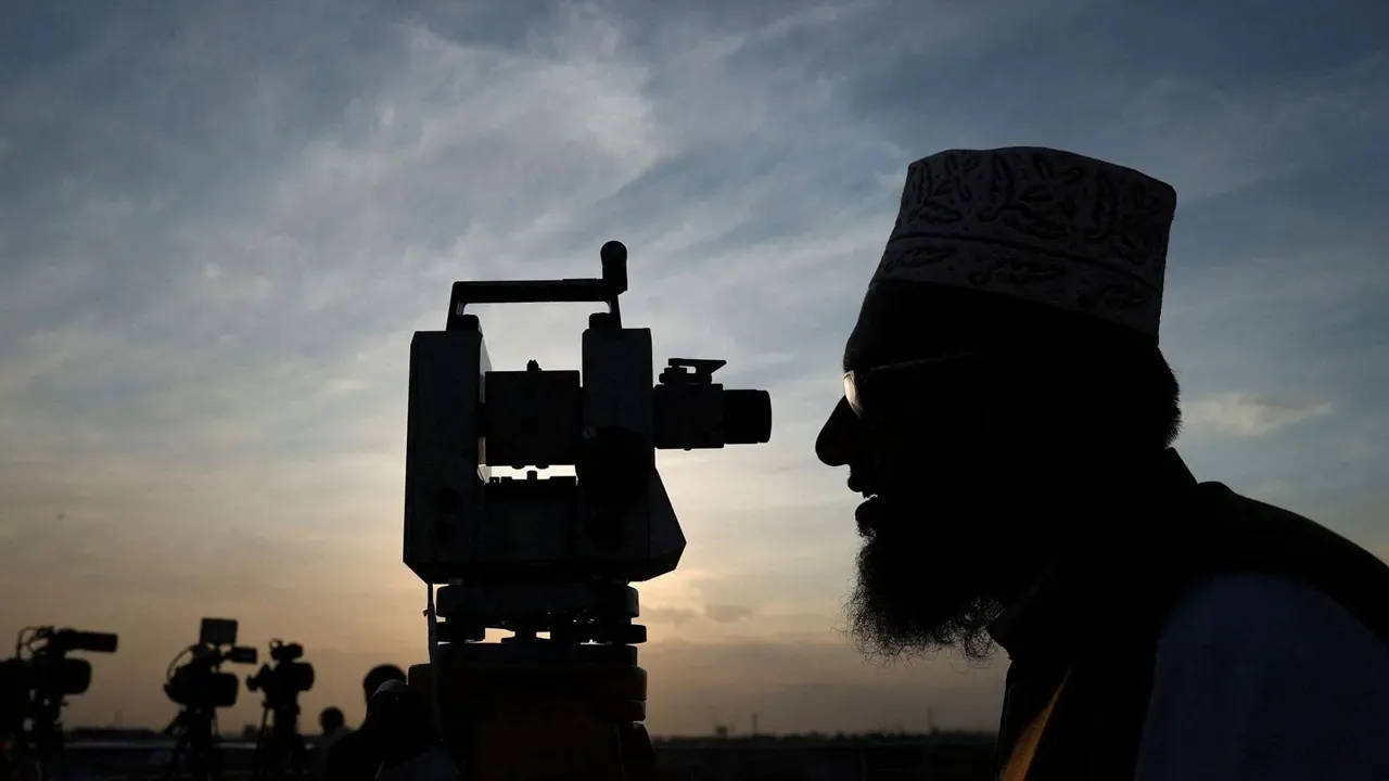 বৃহস্পতিবার বসছে জাতীয় চাঁদ দেখা কমিটির সভা