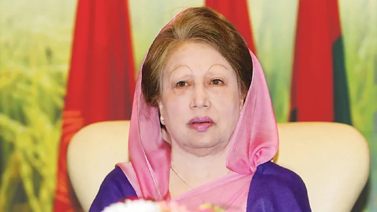 দুপুরে সিসিইউতে, সন্ধ্যায় কেবিনে খালেদা জিয়া