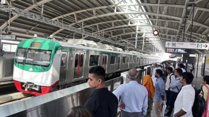 ২৩ ঘণ্টা পর পুরো রুটে মেট্রোরেল চালু