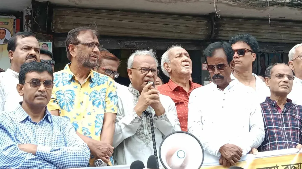 ছাত্রলীগ-যুবলীগ করলে টাকা পাচার করা যায় : রিজভী