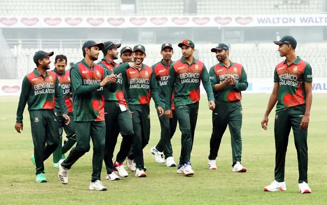 টসে হেরে ফিল্ডিংয়ে বাংলাদেশ