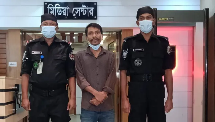 ক্ষোভ ও ডিস মালিকের নির্দেশে রানা হত্যায় জড়ায় তারেক : র‍্যাব