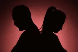৭টি লক্ষণ দেখে চিনে নিন সম্পর্কে ‘লাল পতাকা’