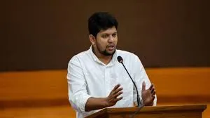 বাংলাদেশে গণতান্ত্রিক-ব্যবস্থা সুরক্ষায় সরকার বলিষ্ঠ ভূমিকা রাখবে : মাহফুজ আলম