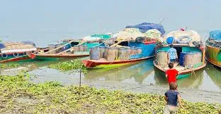 ডাকাতের ভয়ে ভৈরব-তাহিরপুরে নৌ চলাচল বন্ধ