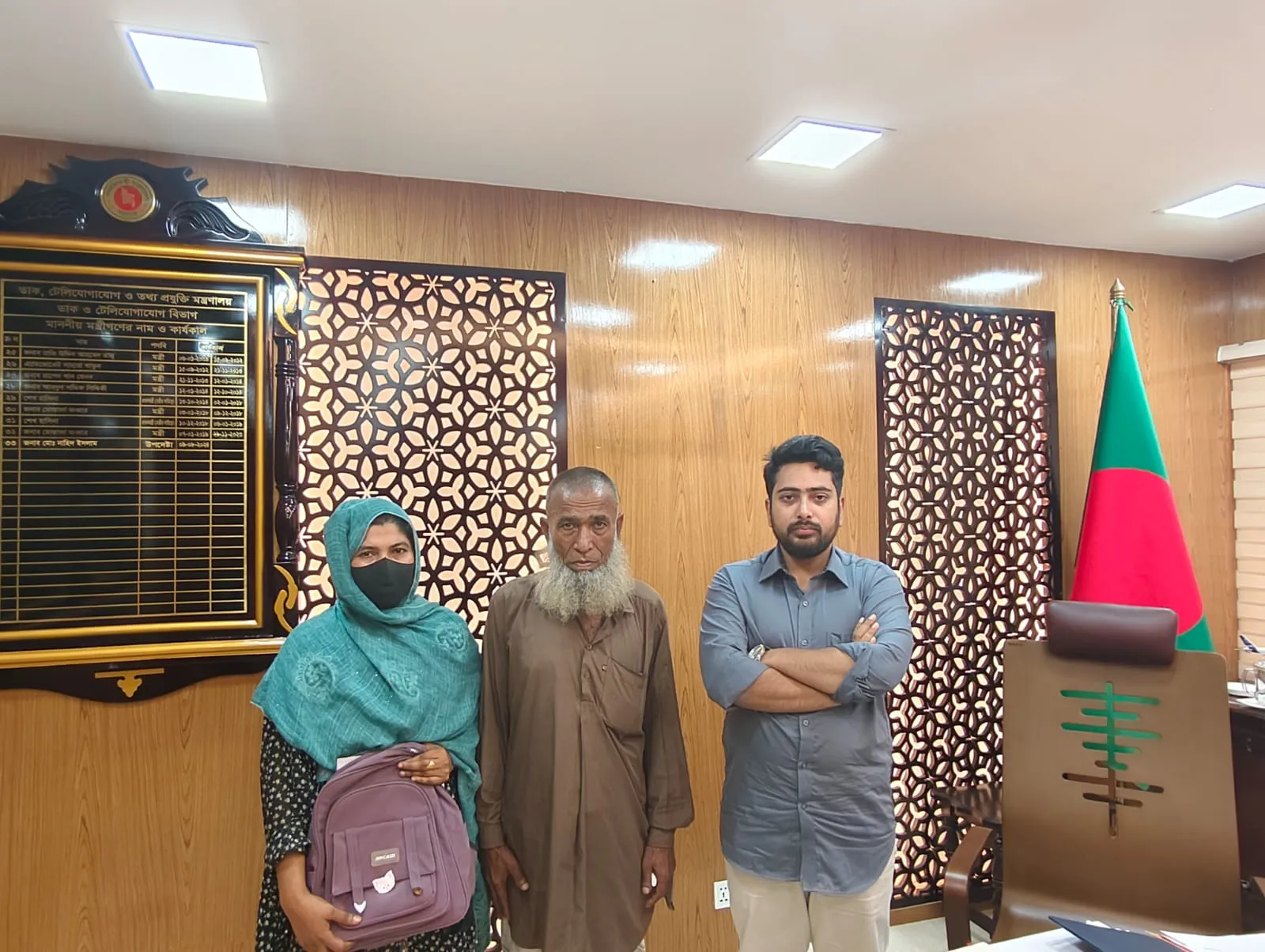 শহীদ পরিবারের দায়িত্ব সরকারের : উপদেষ্টা নাহিদ