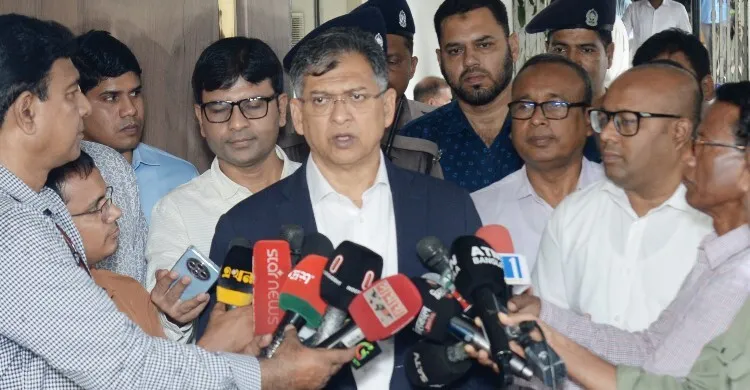 সীমান্তে পুশইন ঠেকাতে সতর্ক বিজিবি: স্বরাষ্ট্রমন্ত্রী