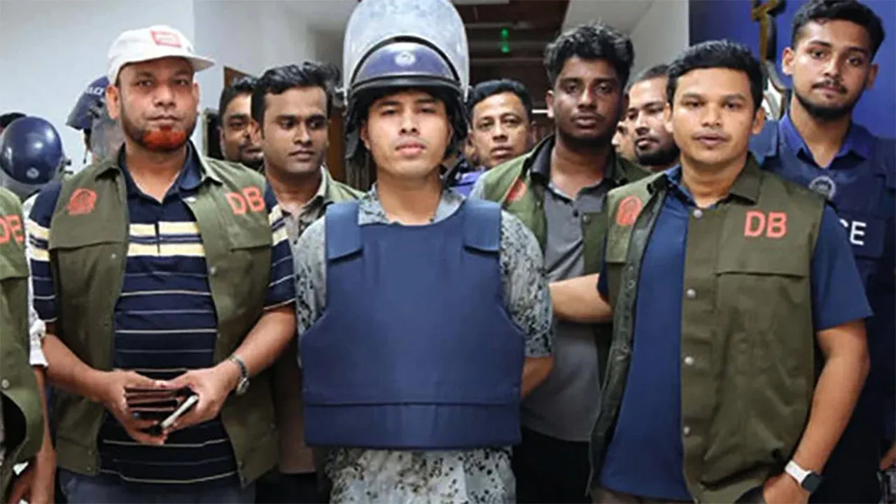 শীর্ষ সন্ত্রাসী ডেভিড ইমনসহ ৫ জন ১০ দিনের রিমান্ডে