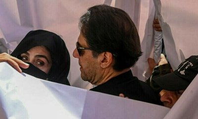 imran-khan-and-bushra-bibi-20240401194359