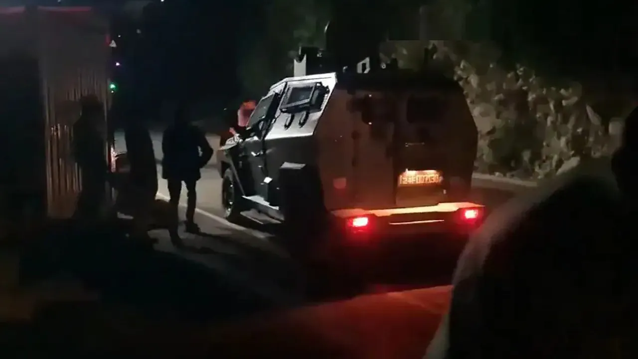 ভারতের জম্মু-কাশ্মিরে সেনা ঘাঁটিতে হামলা, চলছে গোলাগুলি