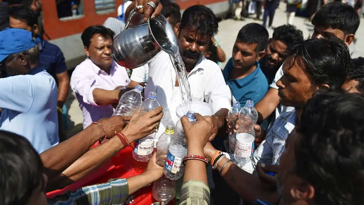 ভারতে হিটস্ট্রোকে আক্রান্তের সংখ্যা ছাড়িয়েছে ৪০ হাজার